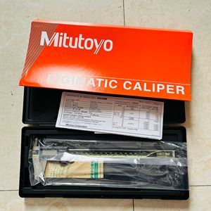 Calibre numérique absolu Mitutoyo 500-197-30, fabriqué au Japon, plage 0-200 mm (0-8 po), métrique/pouces - Product Image 2