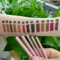 Ensemble de rouges à lèvres et crayons à lèvres en gros sous marque privée pour un style de maquillage quotidien – Ensemble de rouges à lèvres mats purs et hautement pigmentés