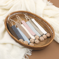Vente en gros de pinces en bois personnalisées pour bébé Chaîne de sucette en tissu 100% coton pour bébé Chaîne factice