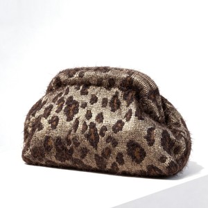Borsa Clutch Vintage 2026 con Stampa Leopardata, Morbida e Plissettata, Grande Capacità, Multifunzionale, Portatile, Stile Retrò - Product Image 1