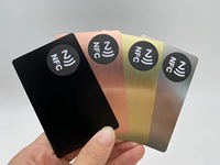 Carte de visite NFC en métal noir mat 13,56 MHz gravée au laser, carte téléphonique à toucher pour applications hôtelières et réseaux sociaux