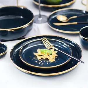 Assiette à dîner bleu profond en céramique, vente en gros, vaisselle fantaisie de mariage, avec bordure en or, livraison gratuite