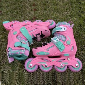 أحذية تزلج للأطفال CR7 بغلاف صلب من البولي بروبيلين، أحذية تزلج بعجلات قابلة للتعديل للأطفال قابلة للسحب - Product Image 1