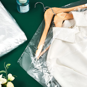 Sac de rangement de vêtement suspendu en <span class=keywords><strong>plastique</strong></span> transparent bon marché PP PE <span class=keywords><strong>Housse</strong></span> anti-poussière étanche pour l'emballage des vêtements - Product Image 6