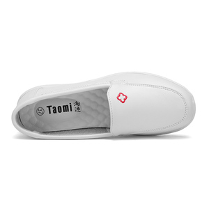 Comode <span class=keywords><strong>Scarpe</strong></span> da Infermiere in Pelle di Vacchetta Antiscivolo Bianche con Fascia Elastica e Cuscino d'Aria - Product Image 4