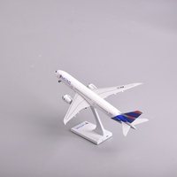 Modèle d'avion Boeing 787 de 32 cm de Latam Airlines, simulation en résine pour cadeau de Noël