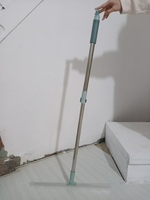 Brosse de nettoyage magique réglable et rotative à 180° en acier inoxydable avec raclette en silicone réutilisable pour sols, vitres et salles de bain