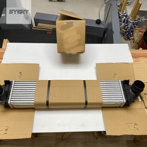 热销适用于路虎神行者2/<span class=keywords><strong>2.3</strong></span>汽车中冷器散热器LR031466的涡轮增压中冷器 - Product Image 6