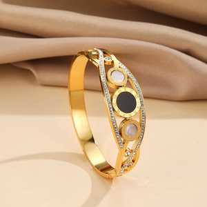 Plaqué or 18 carats chiffres romains noir blanc coquillages Zircon titane acier inoxydable bijoux de mode bracelets fournisseur en gros