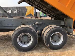 Camión volquete HOWO 8X4 usado eficiente 380 HP 16 toneladas carga útil ABS característica de seguridad Euro 4 estándar de emisión Mini camión diésel izquierdo - Product Image 4