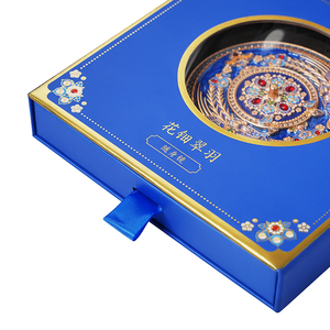 Boîte rigide de style chinois avec fenêtre ronde transparente, motif floral émaillé bleu vif, pour miroir de poche ou emballage d'ornements - Product Image 4