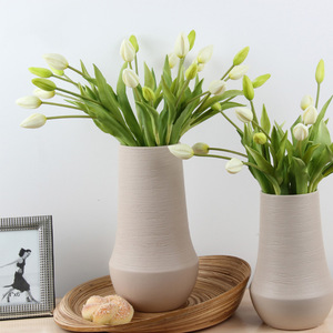 A114-7 Ramo de Tulipanes Artificiales de 7 Cabezas, Flor de Seda de Alta Simulación, Adorno Interior para Decoración del Hogar - Product Image 2