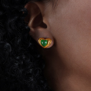 Boucles d'oreilles de mode tendance <span class=keywords><strong>2023</strong></span> or 18 carats pour femmes boucles d'oreilles de style vintage bijoux féminins personnalisés boucles d'oreilles en or - Product Image 4