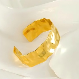 <b>Titanium</b> Steel 18K Gold Bracelet, Exaggerated <b>Hammered</b> Pattern C-shaped Open Stainless Steel Bracelet for Women Fashion Jewelry - Product Image 4