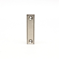 Tailles personnalisées en vrac rectangulaire N52 Aimants en pot en néodyme Conception de contre-alésage avec revêtement en nickel