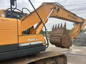 Excavadora Hyundai usada 220-9 2022 Modelo Bomba de engranajes de motor Marca de Corea Excelente estado Horas bajas 52000kg Peso operativo - Product Image 3