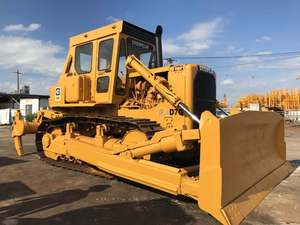 รถดันดินตีนตะขาบ Caterpillar D7G มือสอง แบบใบมีดกึ่ง U พร้อมห้องโดยสารแบบ Comfort ใช้งานได้หลากหลาย สำหรับงานเคลียร์พื้นที่และก่อสร้าง ขาย - Product Image 6