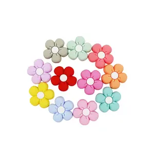 Grosir bayi teether silikon manik-manik bunga DIY dot kualitas makanan tongkat gigi manik-manik silikon untuk membuat gantungan kunci Aksesori
