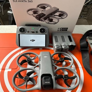 <span class=keywords><strong>DJI</strong></span> Avata 360 Fly More <span class=keywords><strong>Combo</strong></span>, Dron Panorámico No Tripulado, Transmisión de Video Profesional Estabilizada de 8K, 20 km de Alcance - Product Image 5