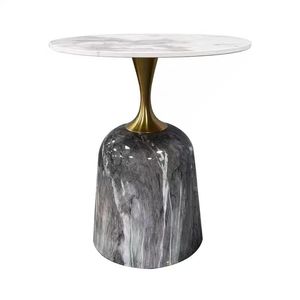 Mesa de Té Pequeña de Forma Especial, Mesa Consola Portátil de Mármol de Alta Gama con Rayas Modernas de Vidrio para Sala de Estar, Hotel, Villa - Product Image 1