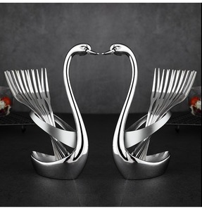<span class=keywords><strong>Cuillère</strong></span> Fourchette Couverts Cygne Forme Titulaires Or En Acier Inoxydable Couverts Base Titulaire Pour La Maison Vaisselle Ou Décoration De Fête De Mariage - Product Image 4