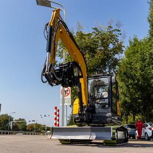 Hightop 6.5ton EPA ISO CE เครื่องขุดตีนตะขาบจากประเทศจีนสำหรับการก่อสร้างเพื่อการเกษตร - Product Image 2