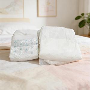 Ventes en gros d'usine de couches <span class=keywords><strong>pour</strong></span> adultes <span class=keywords><strong>avec</strong></span> motifs, couches <span class=keywords><strong>pour</strong></span> adultes extra épaisses, couches <span class=keywords><strong>pour</strong></span> adultes <span class=keywords><strong>pour</strong></span> la nuit, couches en vrac - Product Image 1