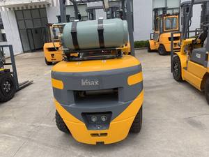 LPGフォークリフトトラック1.5トン3ステージマストリフト高さ6メートル - Product Image 3