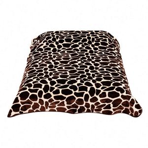 100% poliéster rayas felpa bebé sofá ropa de cama Super suave teñido Polar franela polar moderno Color sólido diseño invierno edredón conjuntos - Product Image 3