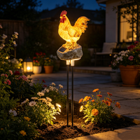 Lampe solaire d'extérieur étanche en résine en forme de coq, luminaire de sol pour pelouse, idéal pour la décoration de parcs, de places publiques et de paysages de Noël