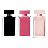 Flacon de parfum carré en verre personnalisable de 50 ml avec bouchon rose, MOQ 100 pièces, pulvérisateur à pompe pour parfum féminin, impression sérigraphique