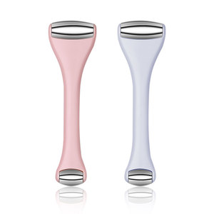 <span class=keywords><strong>Rouleau</strong></span> de <span class=keywords><strong>visage</strong></span> de massage de peau en métal <span class=keywords><strong>froid</strong></span> à Double tête breveté en usine pour le <span class=keywords><strong>rouleau</strong></span> de soulagement de cercle foncé anti-poches - Product Image 2