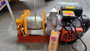 China's Hot Selling Portable 1T Wire Rope <strong>Winch</strong> Small Site Hoist - Product Image 3