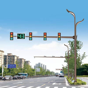 Poteau de signalisation routière robuste en acier Q235 de 7 m pour autoroute et croisement - Product Image 3