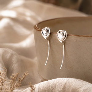 Orecchini Pendenti Vintage a Forma di Rosa, Design con Petali e Foglie, Eleganti Gioielli per Donne - Product Image 6