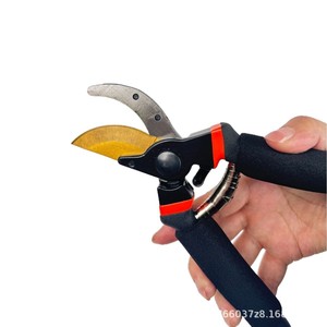 Fruit Pruning <b>Shears</b> 20-30 Mm Bypass Pruner Carbon Steel Manual Garden <b>Tool</b> For Fruit Trees - Product Image 2