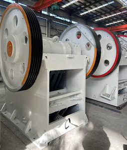 Concasseur à mâchoires mobile sur chenilles télécommandé à moteur diesel pour la construction routière et la démolition au Myanmar, sans frais d'installation - Product Image 5
