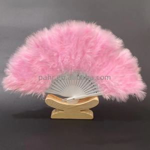 Blanco Amarillo Naranja Rosa Azul Rojo Pluma <span class=keywords><strong>Abanicos</strong></span> <span class=keywords><strong>de</strong></span> mano <span class=keywords><strong>para</strong></span> boda <span class=keywords><strong>Despedida</strong></span> <span class=keywords><strong>de</strong></span> <span class=keywords><strong>soltera</strong></span> Decoraciones <span class=keywords><strong>de</strong></span> fiesta <span class=keywords><strong>de</strong></span> día <span class=keywords><strong>de</strong></span> rey - Product Image 4