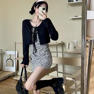 Cardigan blanc tricoté pour femme, fin, d'été, anti-UV, à lacets, style coréen, manches évasées, court, adorable - Product Image 2