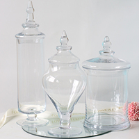 Grand bocal de rangement européen en verre à pointe avec couvercle transparent Modèle de table à dessert de mariage moderne pour la décoration de salle de cuisine