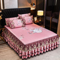Ensemble de jupe de lit rafraîchissante en soie de glace brodée de 3 pièces de style moderne avec draps plats ajustés pour une utilisation en toutes saisons