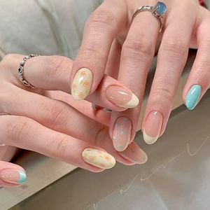 Uñas Postizas de Moda, 4 Diseños Modernos que Incluyen Bloques de Color, Francesa, Nude, Blanqueamiento para Piel Amarilla, 10 Piezas - Product Image 3