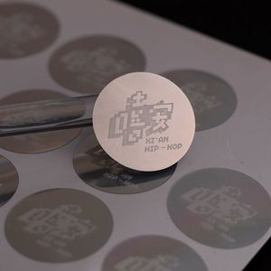 Fabricante de Etiquetas Adhesivas de Seguridad Personalizadas con Impresión de Láser Holográfico UV a Prueba de Agua - Product Image 3