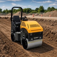 Compacteur à rouleaux à double tambour diesel 186F 8HP 20kN 65Hz 700mm avec direction vibrante hydraulique 970kg pour asphalte et sol