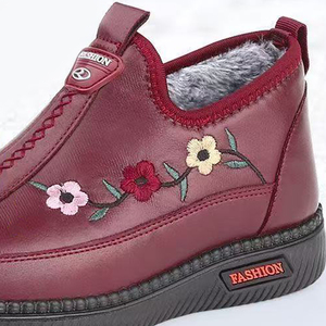 Femmes âgées vieux Pékin chaussures en cuir doublé <span class=keywords><strong>de</strong></span> fourrure hiver chaud antidérapant doux rembourré léger Durable bottes <span class=keywords><strong>de</strong></span> neige - Product Image 5