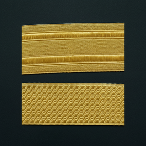 Vente en gros de tresse et de franges en dentelle dorée française OEM dentelle tressée dorée de cérémonie tresse en dentelle personnalisée en vrac - Product Image 1