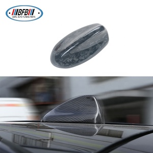 Antenne de <span class=keywords><strong>voiture</strong></span> en fibre de carbone forgée avec <span class=keywords><strong>aileron</strong></span> de requin pour Alfa Romeo Giulia Stelvio SUV - Product Image 6