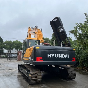 Excavatrice sur chenilles d'occasion Hyundai 220LC-9s 210W-9, 22 tonnes, modèle 2023, moteur et pompe, capacité de godet 1,5 m³, testée et inspectée - Product Image 1