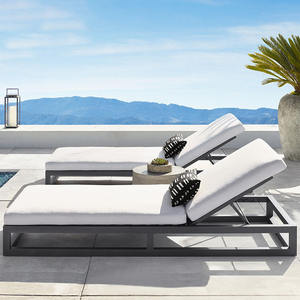 Sofá de Jardín con Estructura de Aleación de Aluminio, Cojín Impermeable, Estilo Nórdico Minimalista, para Uso en Exteriores - Product Image 5