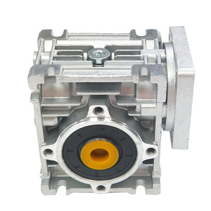 Reductor de engranaje helicoidal de aluminio relación de 1,8 <span class=keywords><strong>20</strong></span>:1 adecuado para Nema 23 caja de cambios de transmisión de engranaje helicoidal de motor paso a paso de grados - Product Image 1